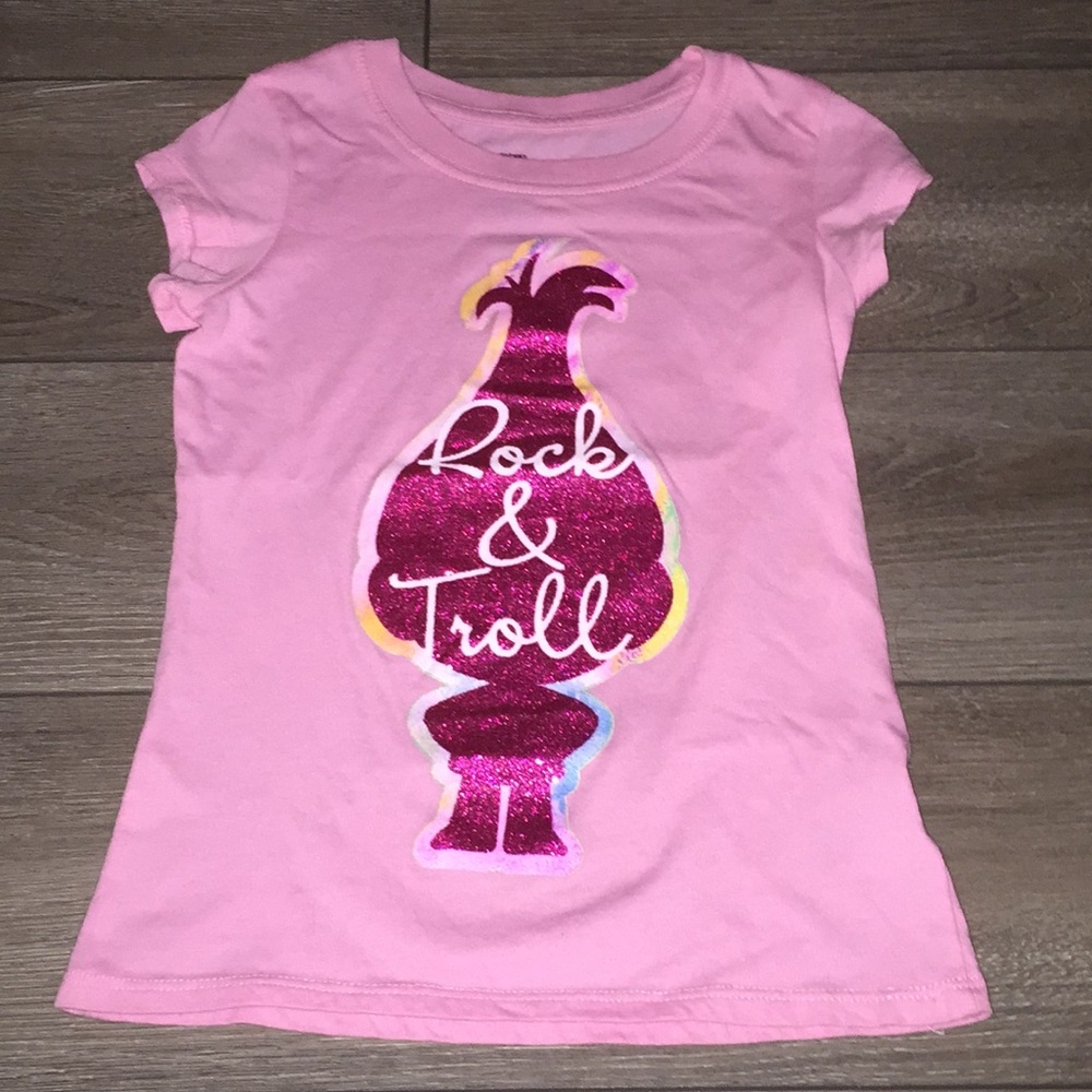Light pink trolls tee shirt size 6/6x